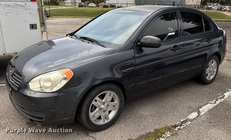 2010 Hyundai Accent  - EG8634