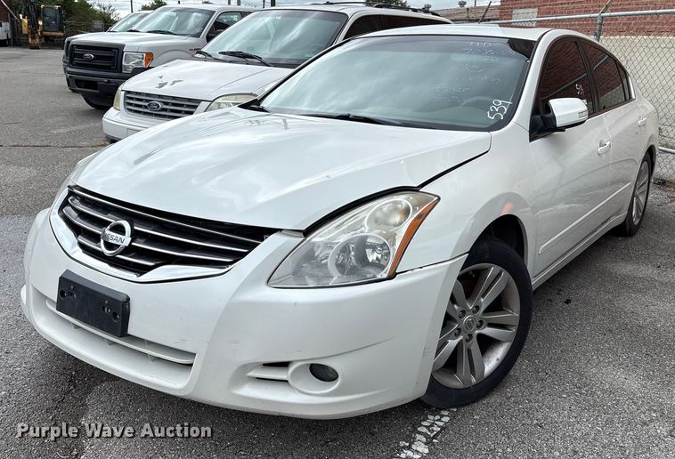 2011 Nissan Altima  - EG8740