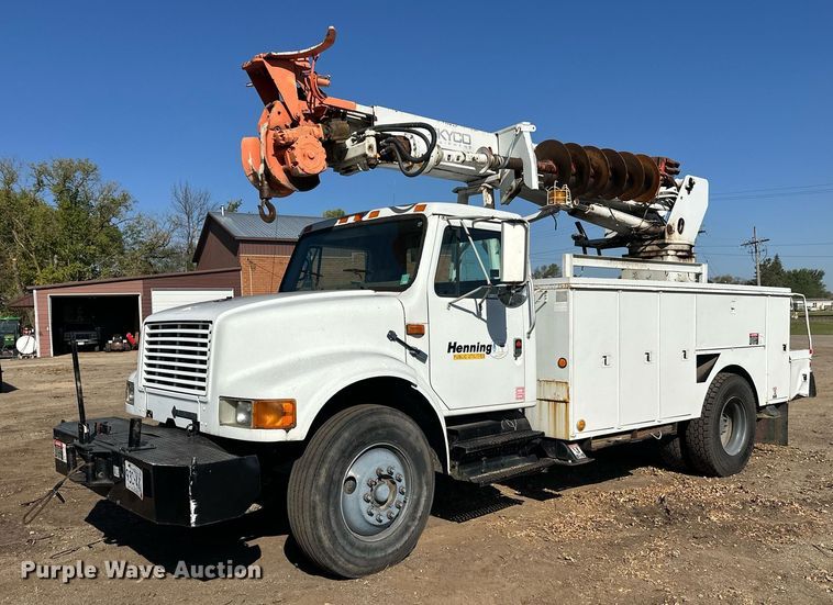1997 International 4900 digger derrick truck - EL0015