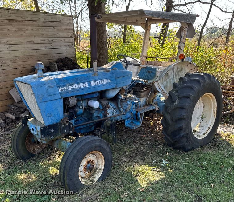 Ford 5000 tractor - EM2362