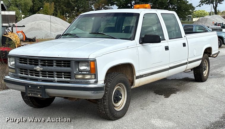 1998 Chevrolet K3500 Crew Cab pickup truck - EN5623