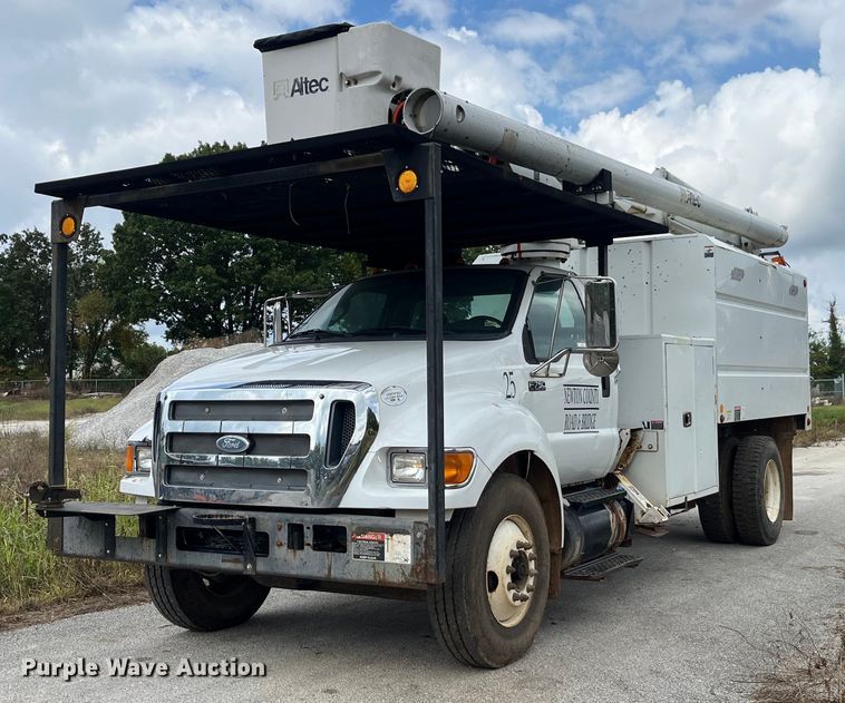 2012 Ford F750 Super Duty XL forestry bucket truck - EN5629