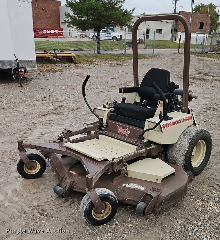 Grasshopper 335B ZTR lawn mower - EO4680