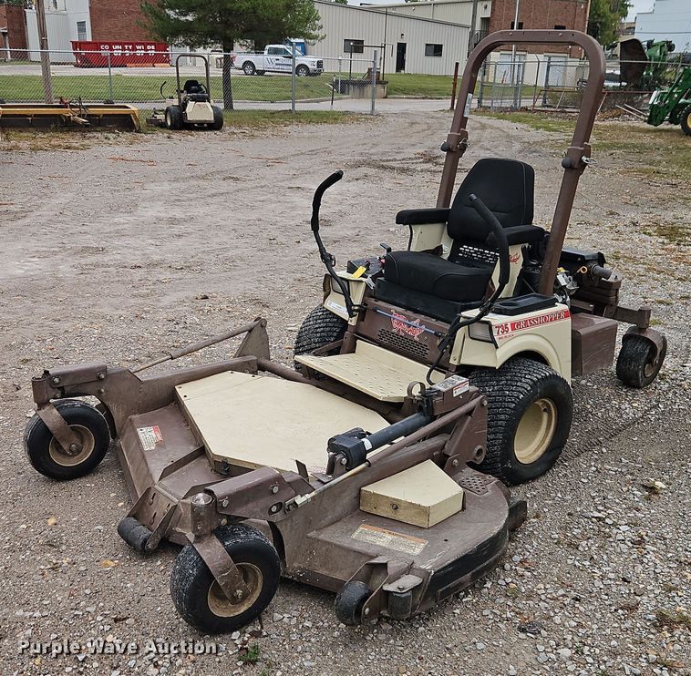 Grasshopper 735 Lawn Mower - EO4681