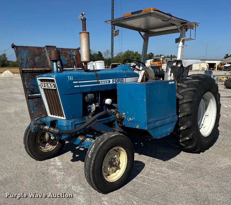 Ford 5600 tractor - ER0146