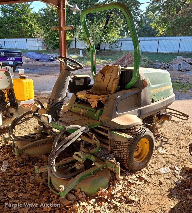 John Deere 7400 Terrain Cut lawn mower - EU3763