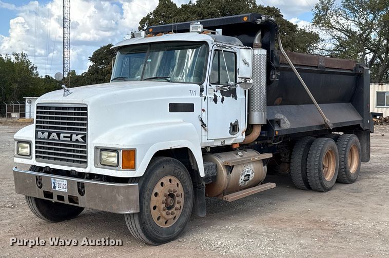 2003 Mack CH613 dump truck - EU5021