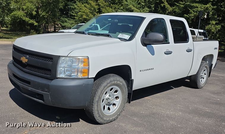 2012 Chevrolet  Silverado 1500 Crew Cab pickup truck - FI0505