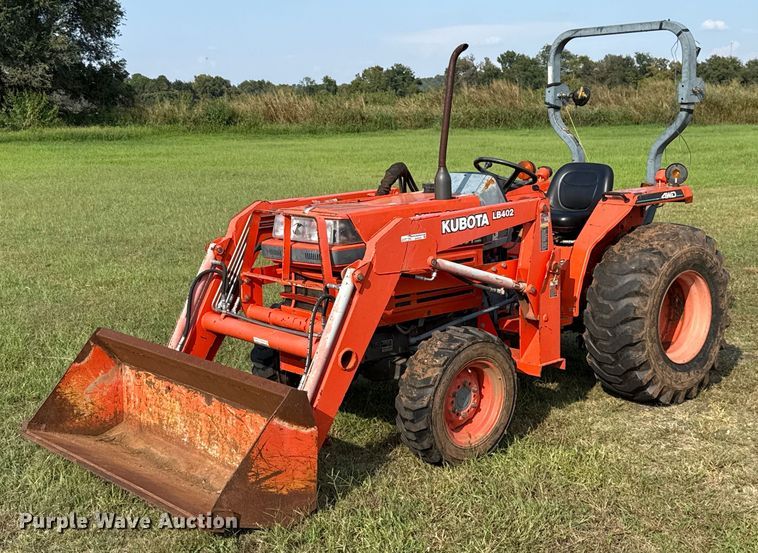 Kubota L3000DT MFWD tractor - GH9325