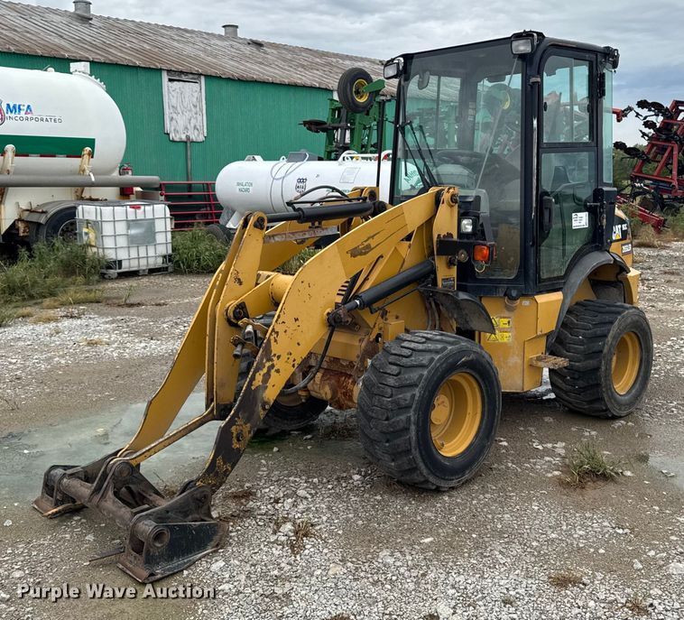 2015 Caterpillar 903C wheel loader - EA1882