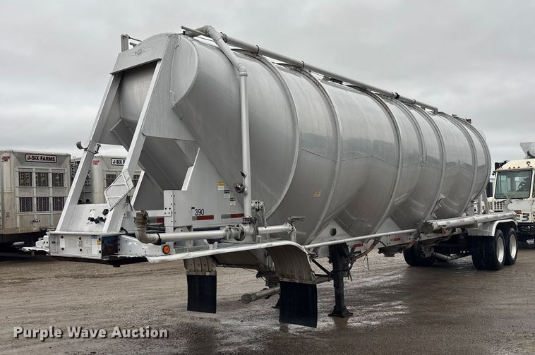 1996 Beall BAPS-180-4 pneumatic dry bulk trailer - ET4662