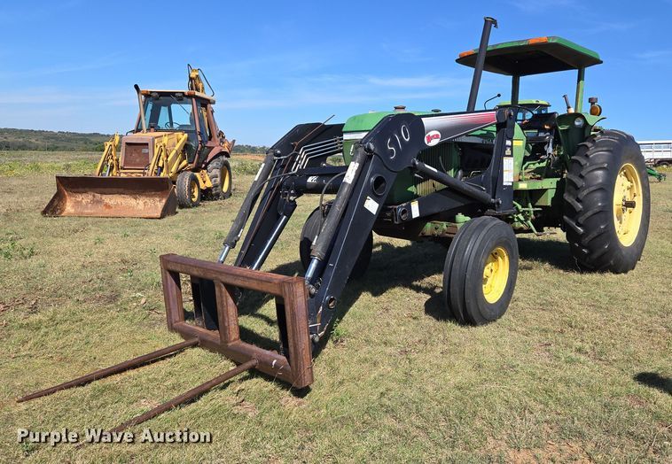 John Deere 2940 tractor - EU3801