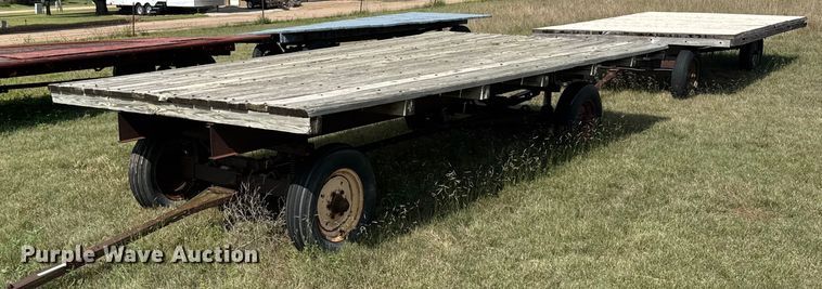 (2) hay wagons - EU6030