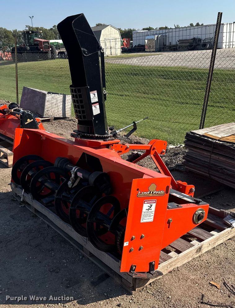 Land Pride SB2584 snowblower - EU6060