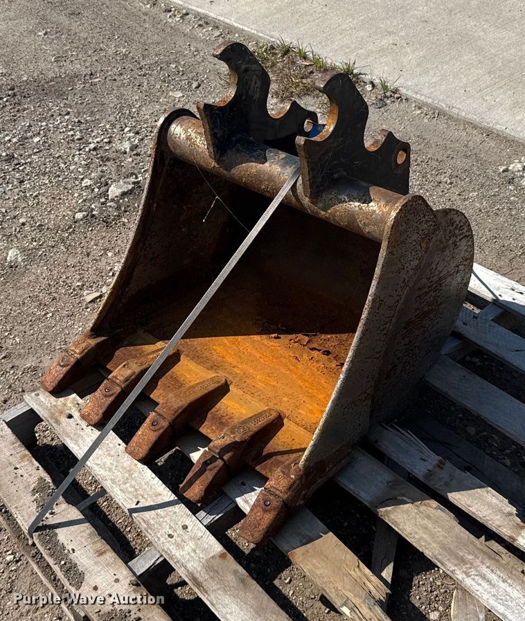 backhoe bucket - EU6070