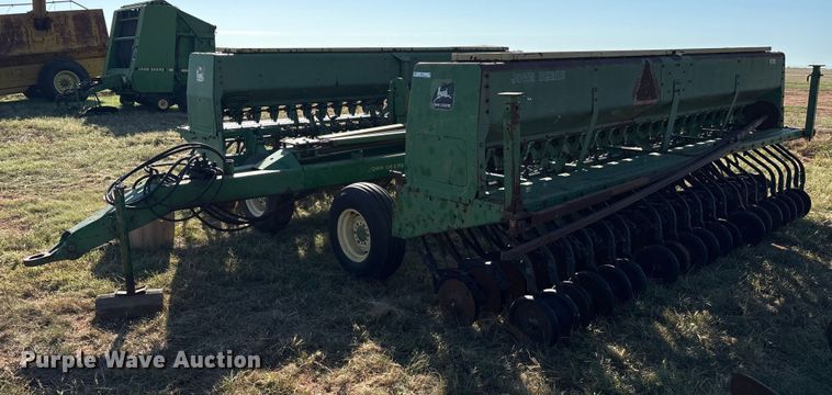 John Deere 515 grain drill - IE9217