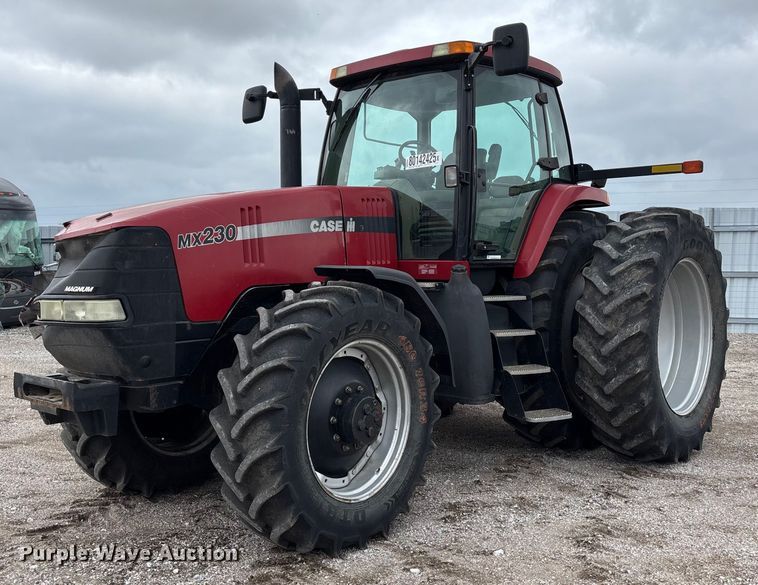 2005 Case MX230 MFWD tractor - YA1167