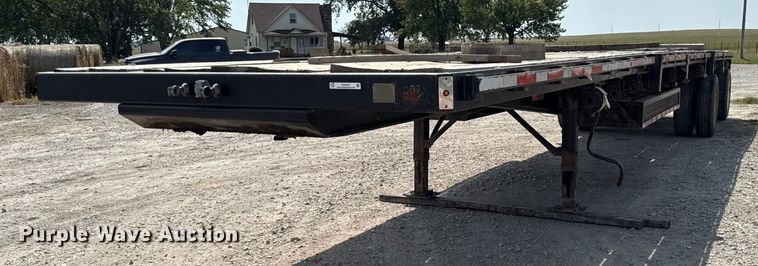 1996 Fruehauf flatbed trailer - DY8187