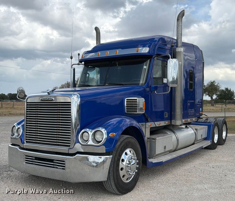 2020 Freightliner Coronado glider kit semi truck - ED5926