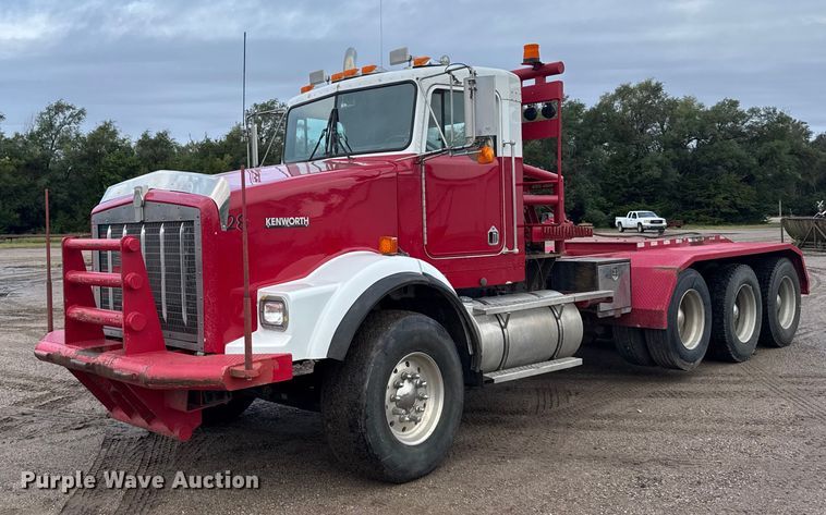 1999 Kenworth T800  winch truck - ER2456