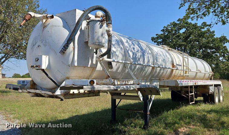 2011 Dragon Products, LTD 130BBL vacuum trailer - EU3835