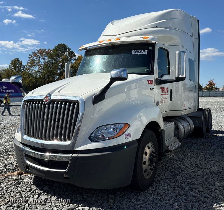2020 International LT625 semi truck - YA1020