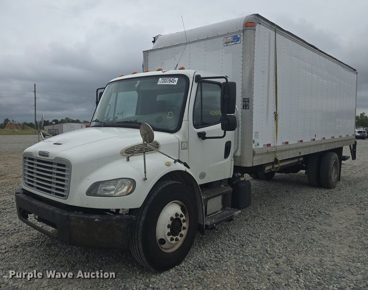 2013 Freightliner Business Class M2 box truck - YA1096