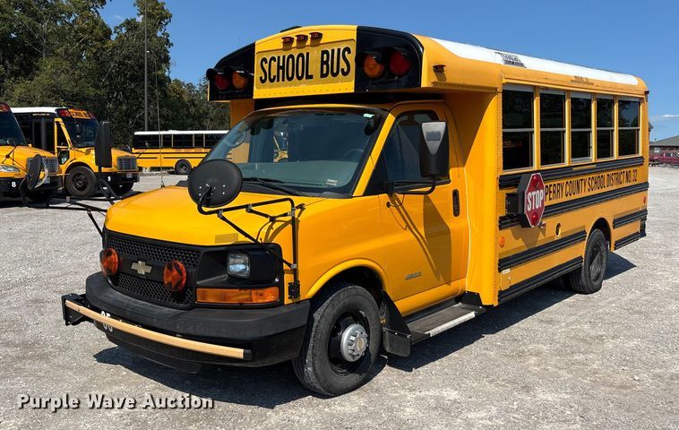 2014 Chevrolet school bus - DU1347