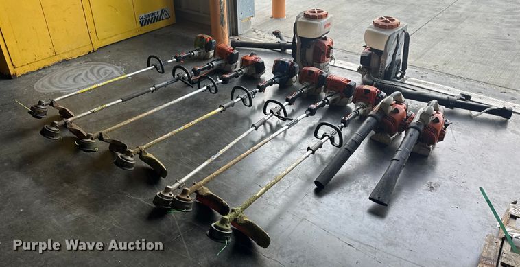 Lawn and garden equipment - DU3526