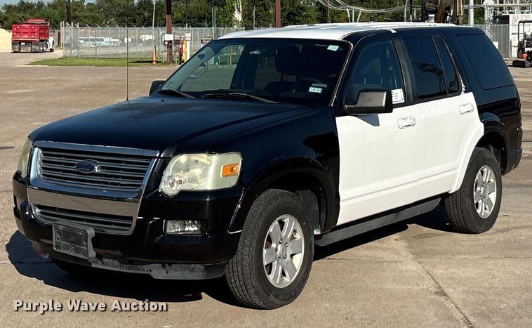 2009 Ford Explorer XLT SUV - EA7482