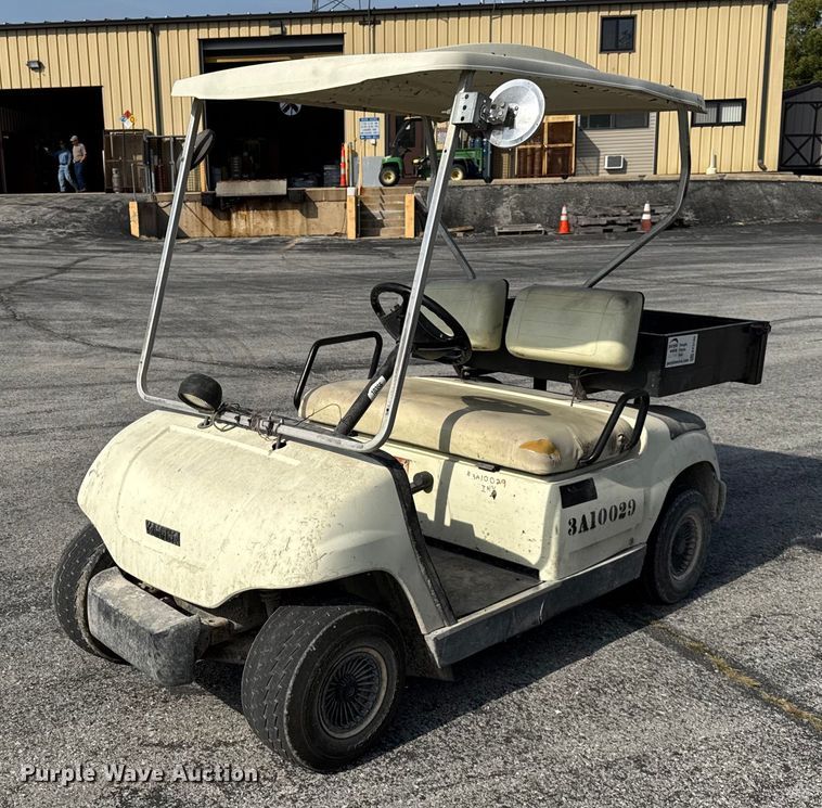 2001 Yamaha G16A golf cart - EF2189