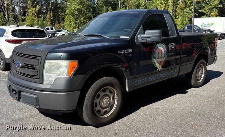 2014 Ford F150 pickup truck - EM6064