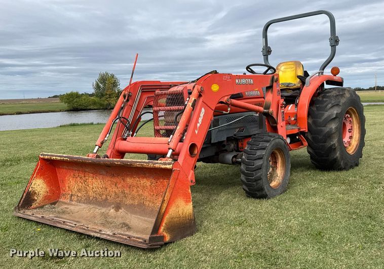 2004 Kubota L5030D MFWD tractor - EM8383
