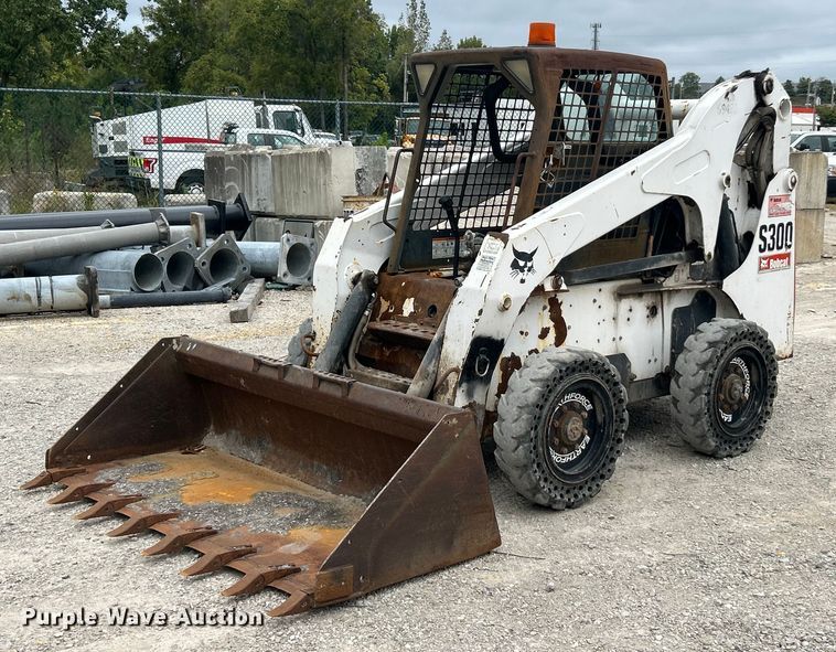 2008 Bobcat S300 skid steer loader - ET3301