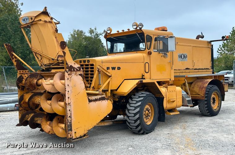 1985 FWD RB44-3231K snow blower truck - ET3303