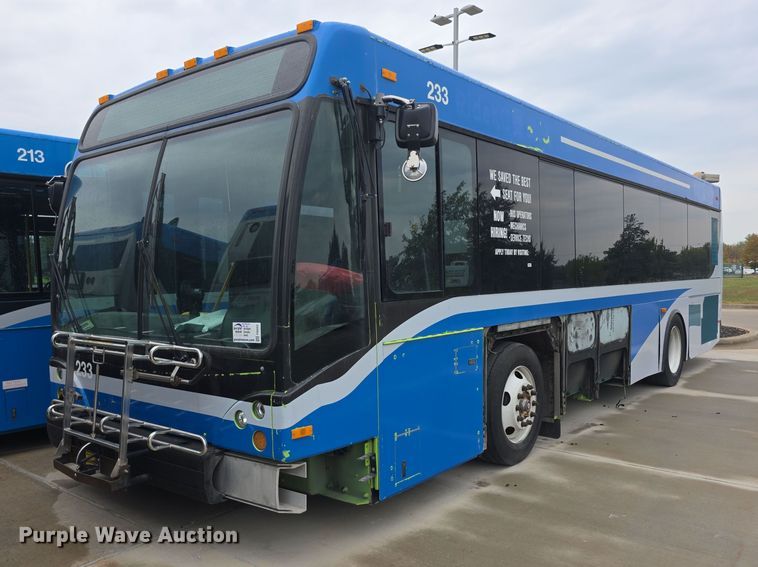 2013 Gillig  G27E102N2 shuttle bus - FI0503