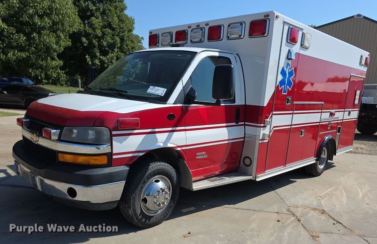 2009 Chevrolet Express 4500 ambulance - FI0563