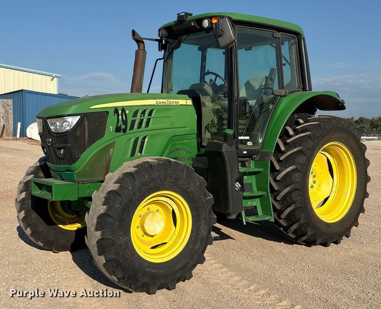 2016 John Deere 6120M MFWD tractor - IE9192
