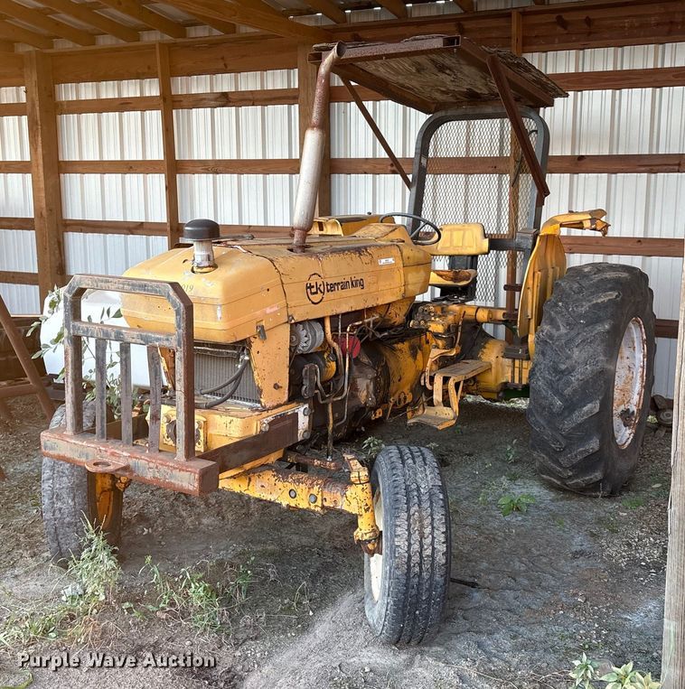 Ford Terrain King tractor - IE9227