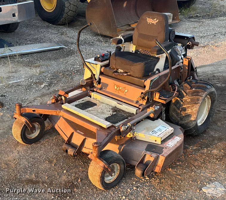 Grasshopper 335 ZTR lawn mower - DU3517