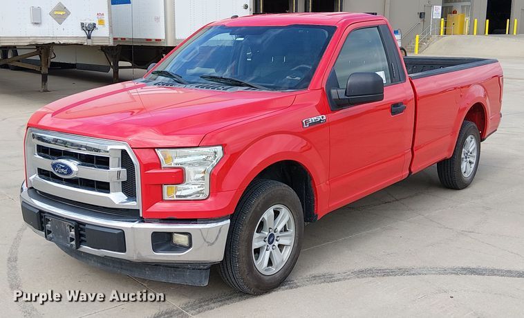 2017 Ford F150 XLT pickup truck - DU3589