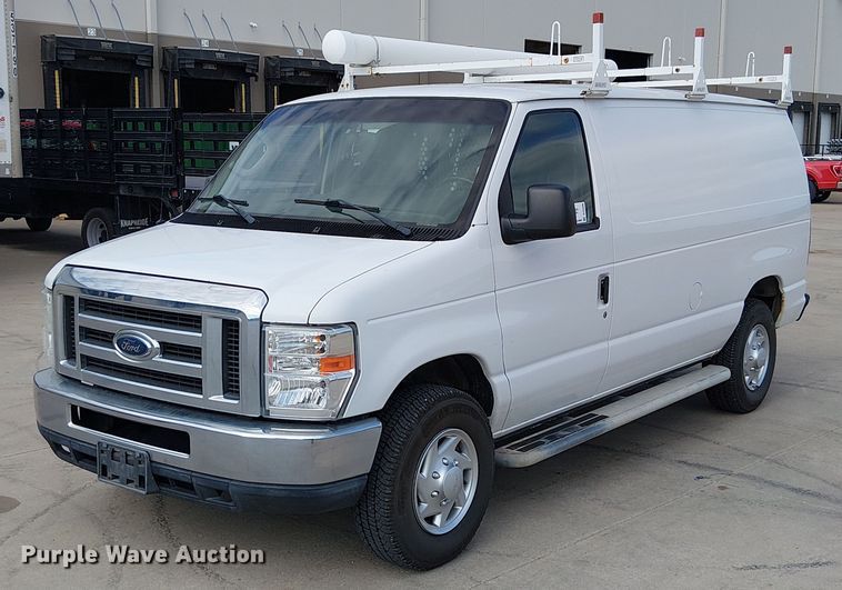 2014 Ford  E250 van - DU3590