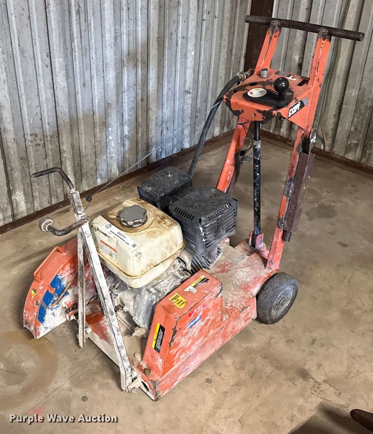 Norton Clipper C13PE concrete saw - DX5751