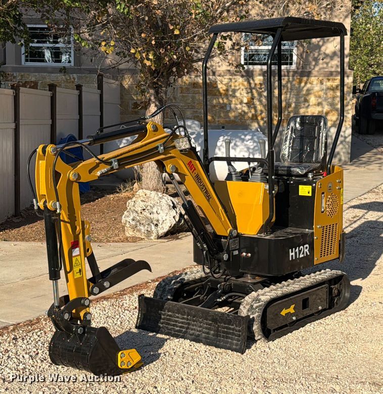2024 AGT H12R mini excavator - DX5827