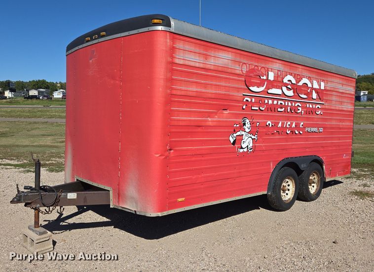 1992 Pace American L816TA2 enclosed cargo trailer - DY1304