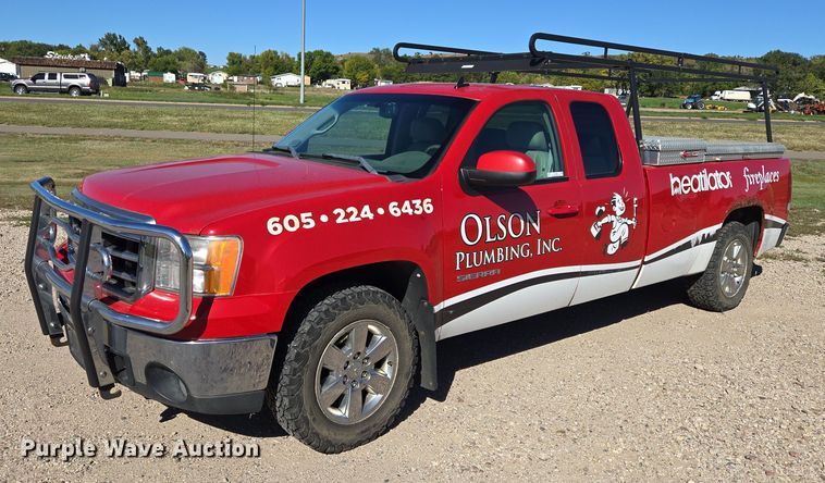 2012 GMC Sierra 1500 Ext. Cab pickup truck - DY1306