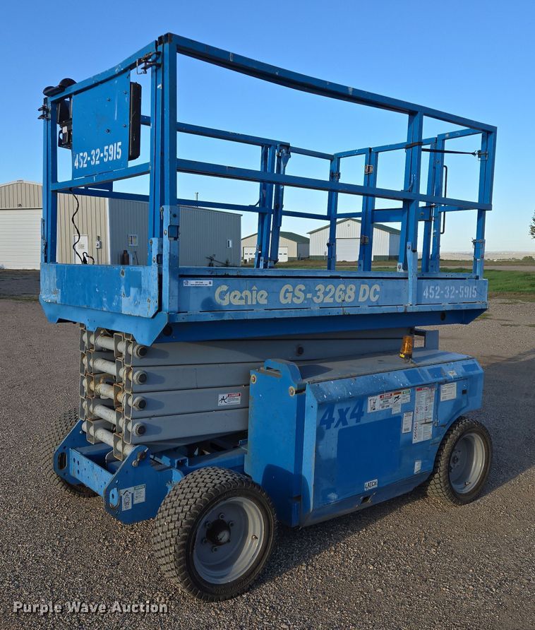 2005 Genie GS-3268 DC scissor lift - DY1316