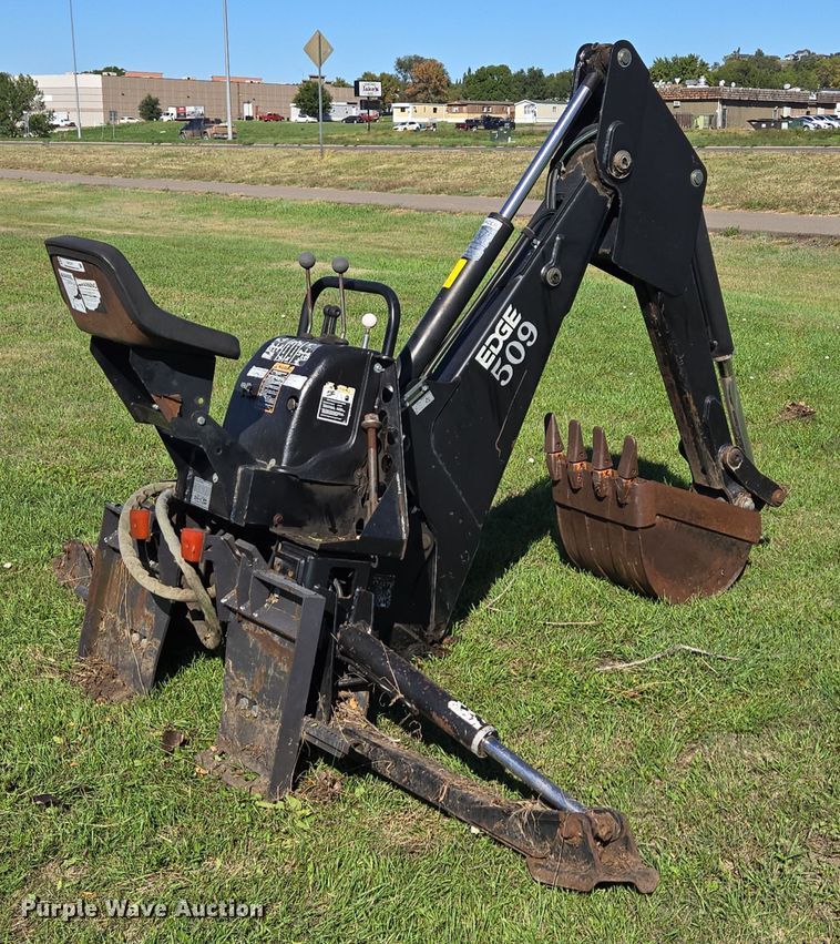 Edge 509 skid steer backhoe - DY1317