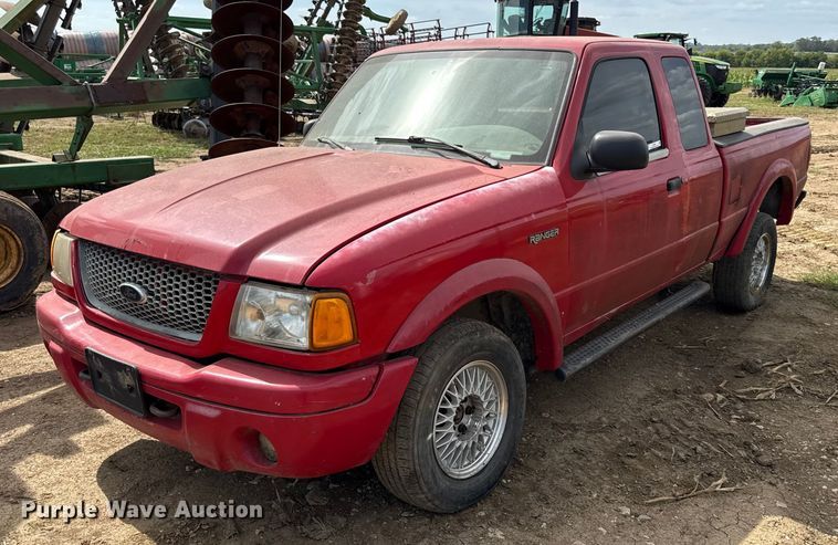 2002 Ford Ranger SuperCab pickup truck - DY8251