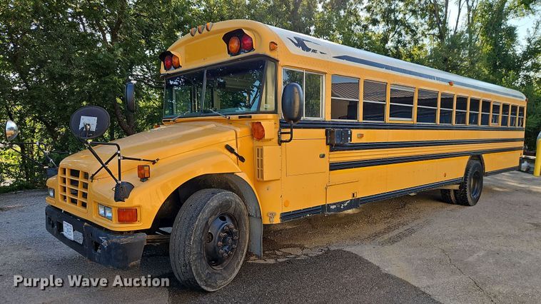 2005 Blue Bird Vision school bus - EB8240